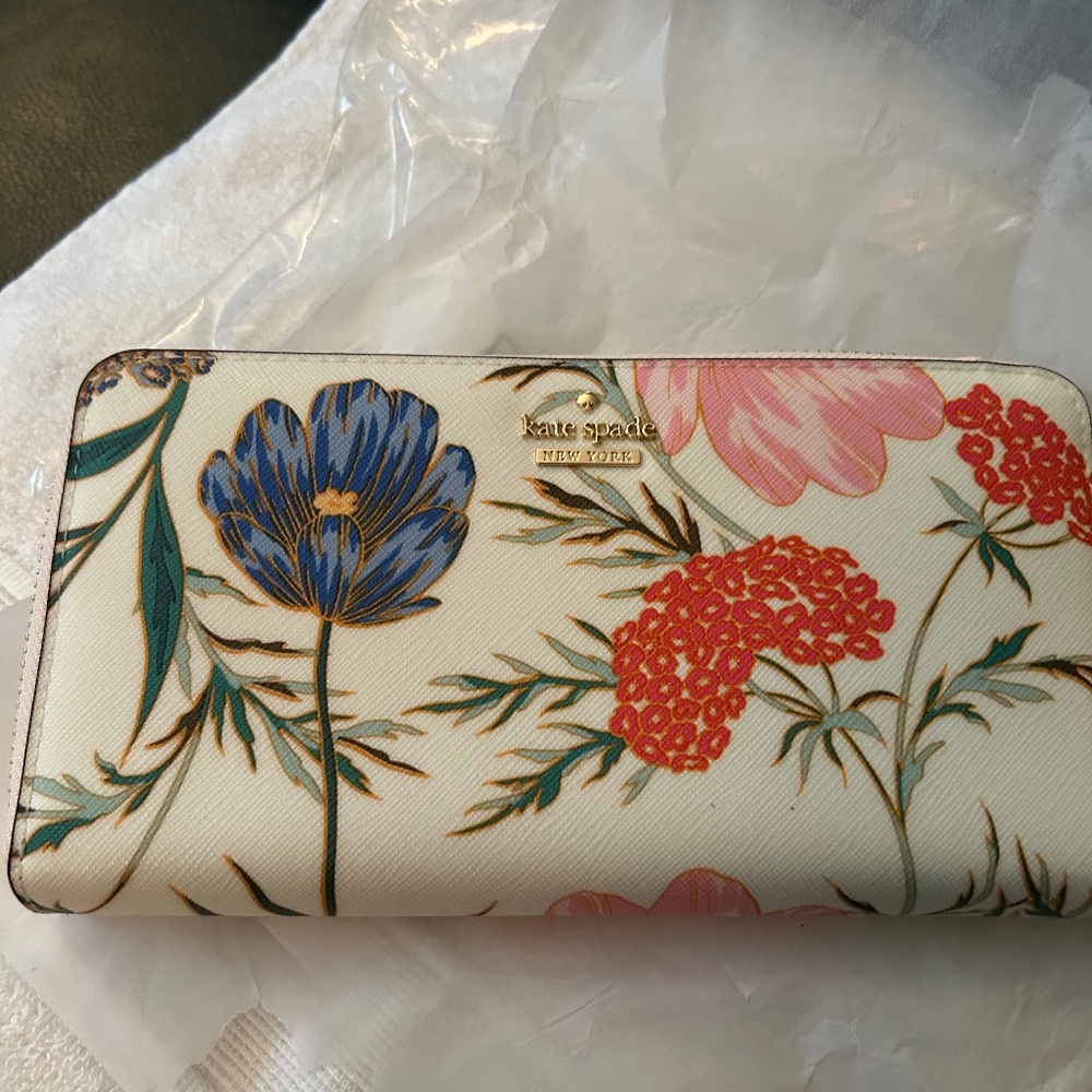 Kate Spade Cameron Street Lacey Wallet